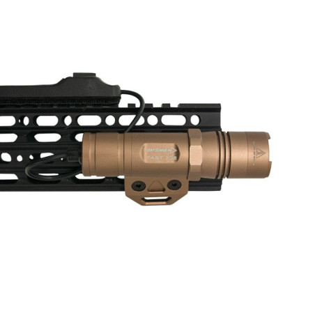 FAST 302M WeaponLight -Tan